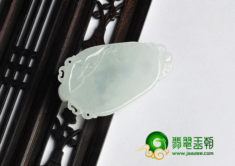 糯冰种缅甸翡翠A货生肖兔挂件