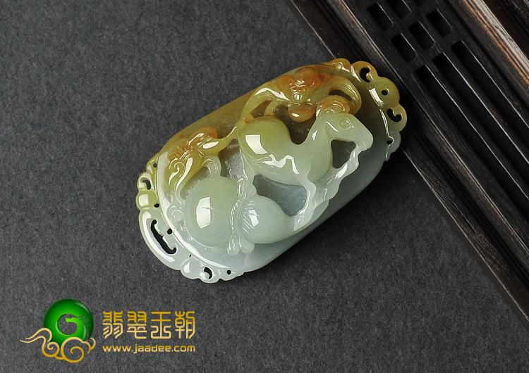 糯冰种褐黄翡缅甸翡翠A货生肖羊挂件