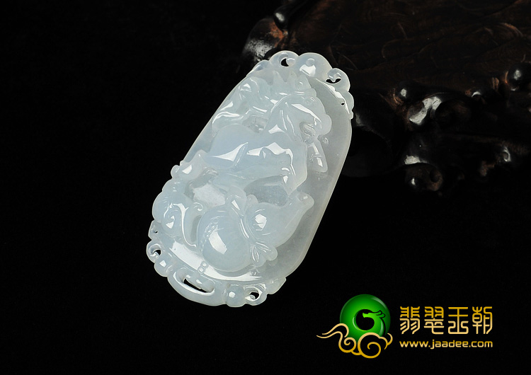 糯冰种缅甸翡翠A货生肖马挂件