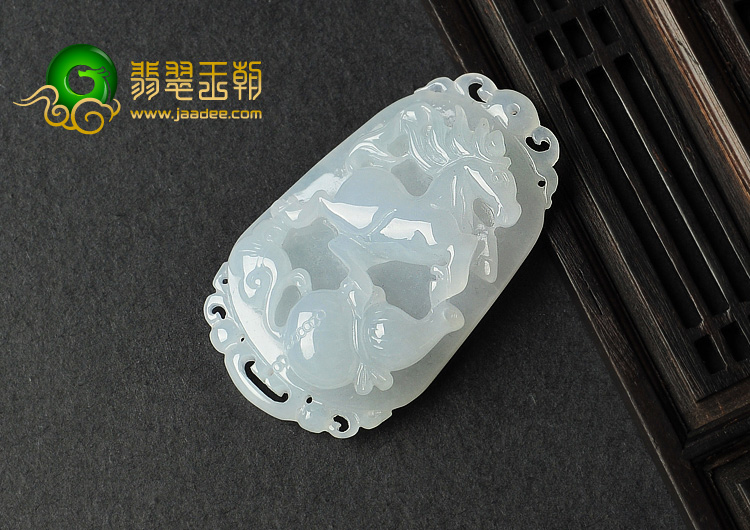 糯冰种缅甸翡翠A货生肖马挂件