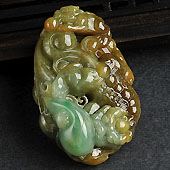 细糯种黄加绿缅甸翡翠A货貔貅挂件