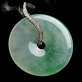 冰种飘翠缅甸翡翠A货镶白金平安扣胸坠（真钻）