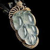 冰玻种飘花缅甸翡翠A货镶玫瑰金金枝玉叶胸坠（真钻）