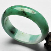 feicui糯冰种淡翠色缅甸翡翠A货贵妃镯（56mm-49.1mm）