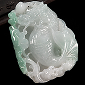 糯冰种翠色缅甸翡翠A货鱼龙变挂件