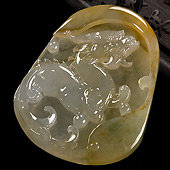 冰种黄翡略飘花缅甸翡翠A货龙行如意挂件