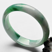 糯冰种飘翠缅甸翡翠A货手镯（58.3mm）