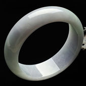 糯冰种淡春带彩缅甸翡翠A货手镯（57.6mm）