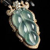 冰玻种飘花缅甸翡翠A货镶玫瑰金金枝玉叶胸坠（真钻）