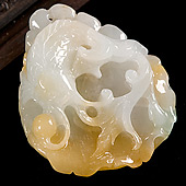 糯冰种黄翡缅甸翡翠A货年年有余挂件