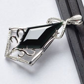 冰玻种墨翠缅甸翡翠A货镶白金胸坠（真钻）