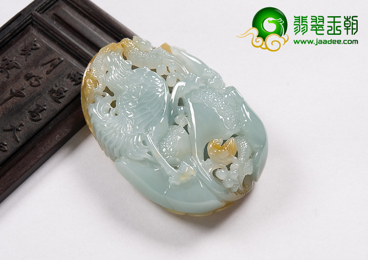 糯冰种褐黄翡缅甸翡翠A货官上加冠挂件