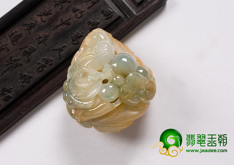 糯冰种黄翡缅甸翡翠A货英明神武挂件