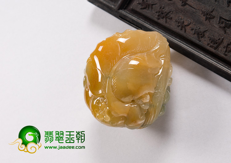 糯冰种黄翡缅甸翡翠A货英明神武挂件
