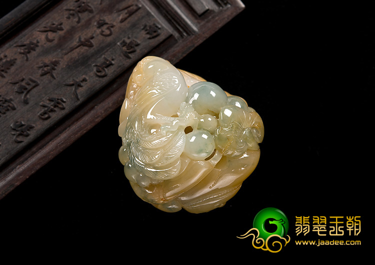 糯冰种黄翡缅甸翡翠A货英明神武挂件