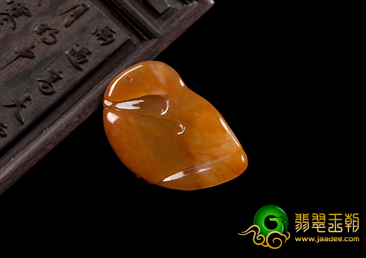 糯冰种红黄翡缅甸翡翠A货冠上加官挂件