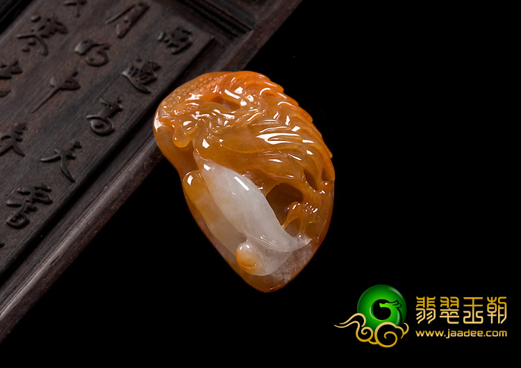 糯冰种红黄翡缅甸翡翠A货冠上加官挂件