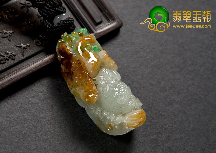 糯冰种黄加绿缅甸翡翠A货英明神武挂件