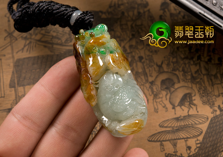 糯冰种黄加绿缅甸翡翠A货英明神武挂件
