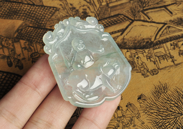 冰玻种淡晴水缅甸翡翠A货发财猪挂件