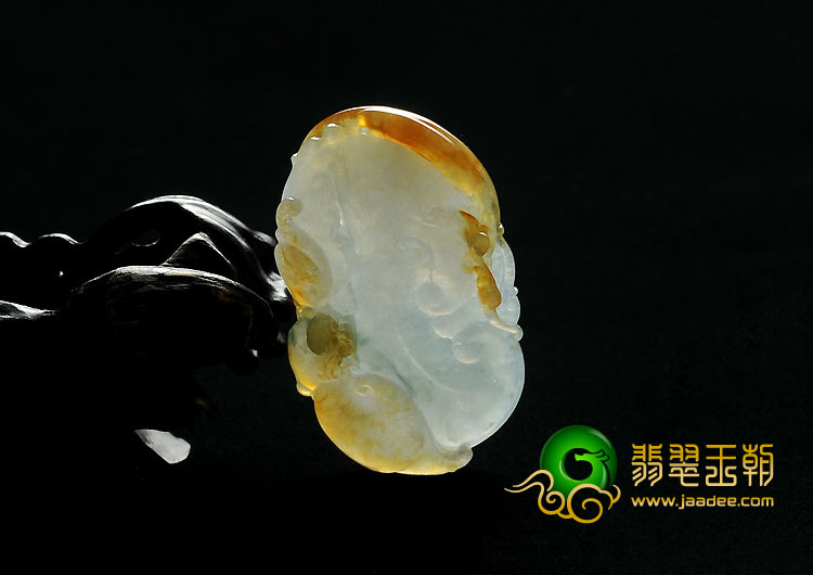 冰种黄翡略飘花缅甸翡翠A货灵猴献瑞挂件