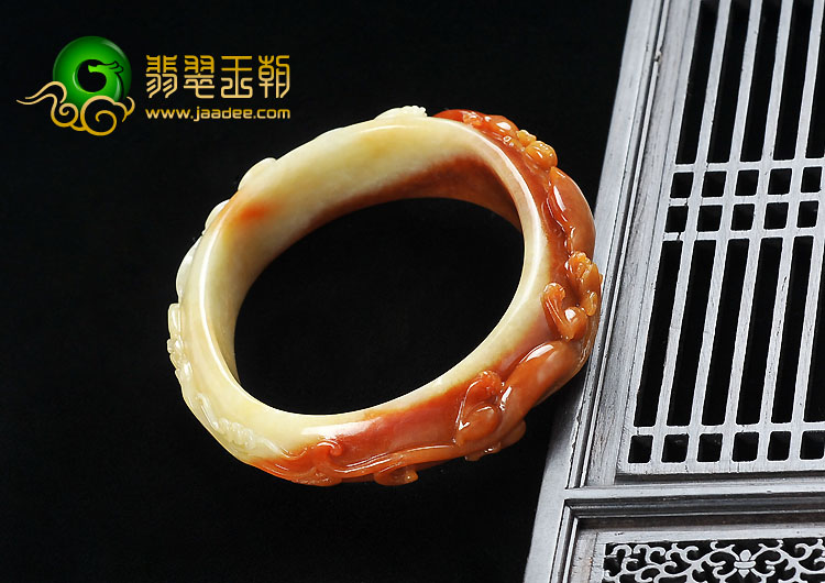 细糯种红翡缅甸翡翠A货仿古龙贵妃镯（57.6-49.2mm）