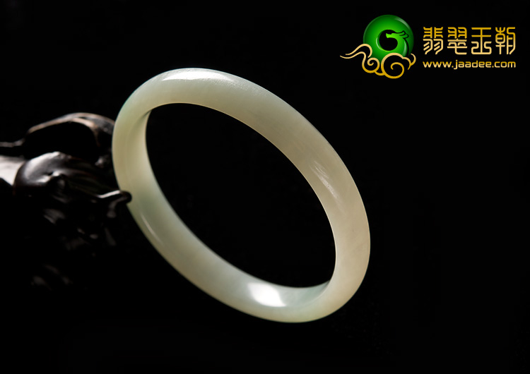 糯冰种晴水略飘翠缅甸翡翠A货手镯（51.2mm）
