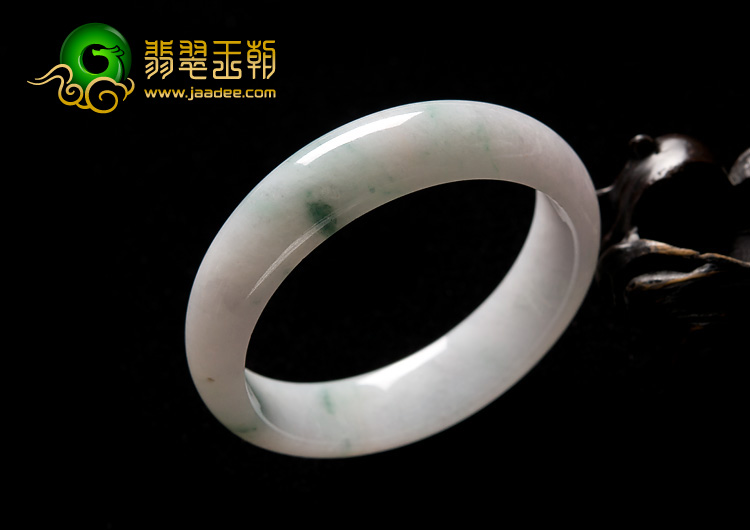 糯冰种飘花缅甸翡翠A货手镯（55.6mm）