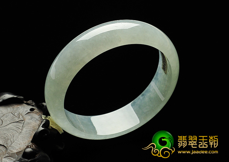 冰种淡晴水缅甸翡翠A货手镯（57.6mm）