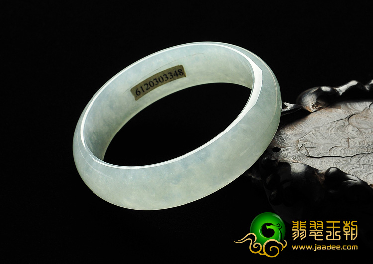 冰种淡晴水缅甸翡翠A货手镯（57.6mm）