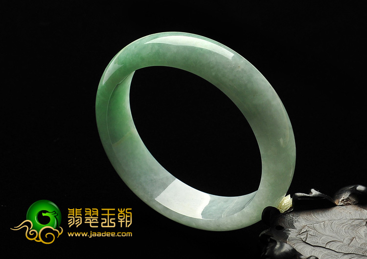 糯冰种飘翠缅甸翡翠A货手镯（59.2mm）