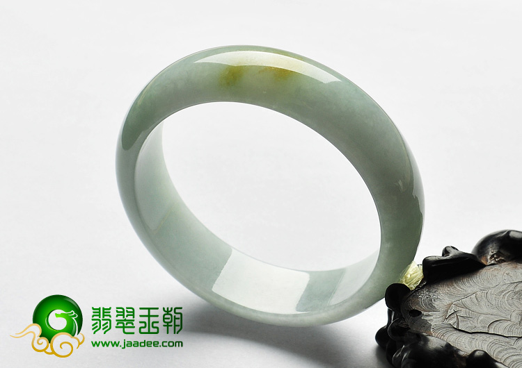 糯冰种飘黄翡缅甸翡翠A货手镯（58mm）