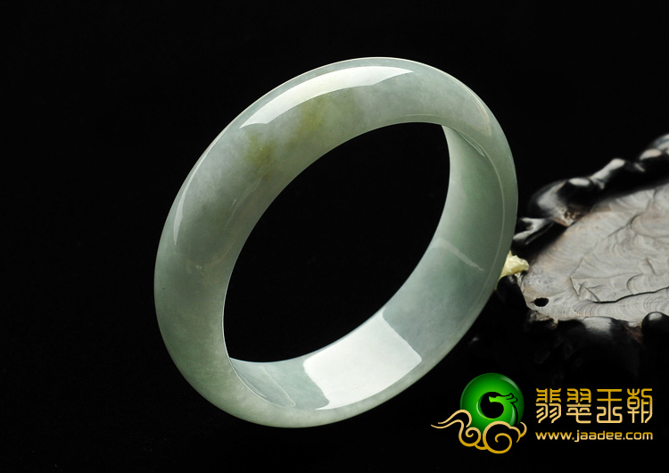 糯冰种飘黄翡缅甸翡翠A货手镯（59mm）