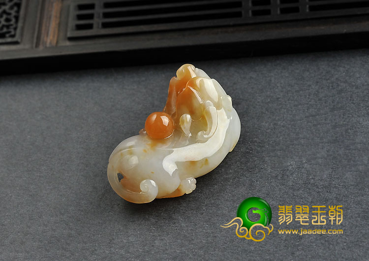 糯冰种红黄翡缅甸翡翠A货貔貅挂件
