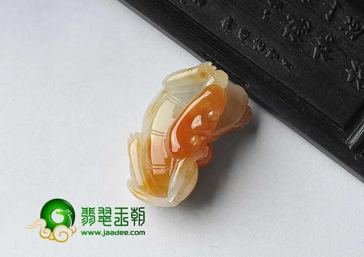 糯冰种红黄翡缅甸翡翠A货貔貅挂件