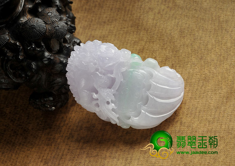 糯冰种春带彩缅甸翡翠A货貔貅挂件