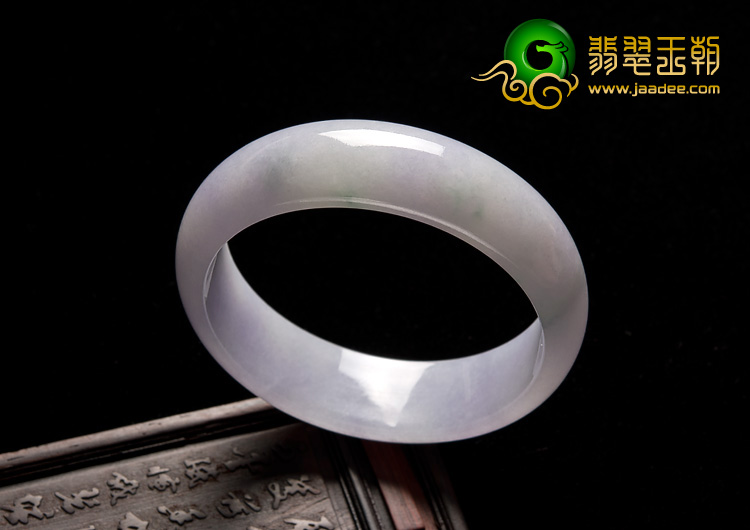 糯冰种春带彩缅甸翡翠A货手镯（59.7mm）