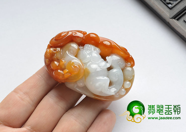 糯冰种红黄翡缅甸翡翠A货貔貅贺寿挂件