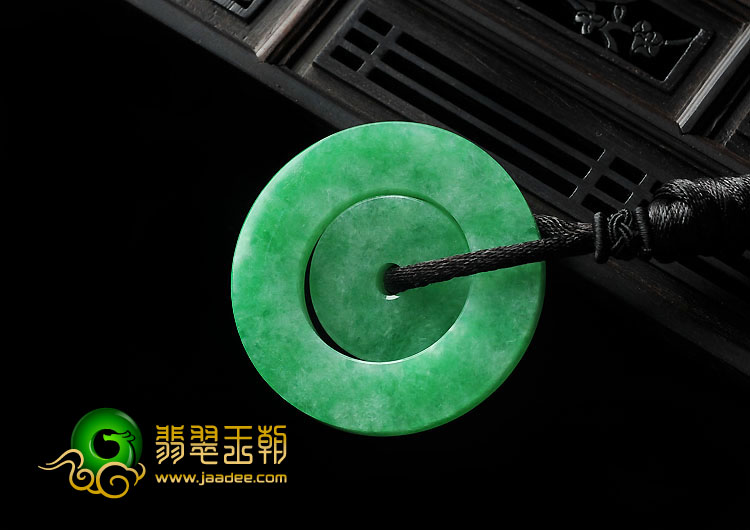 糯冰种阳绿缅甸翡翠A货平安扣挂件