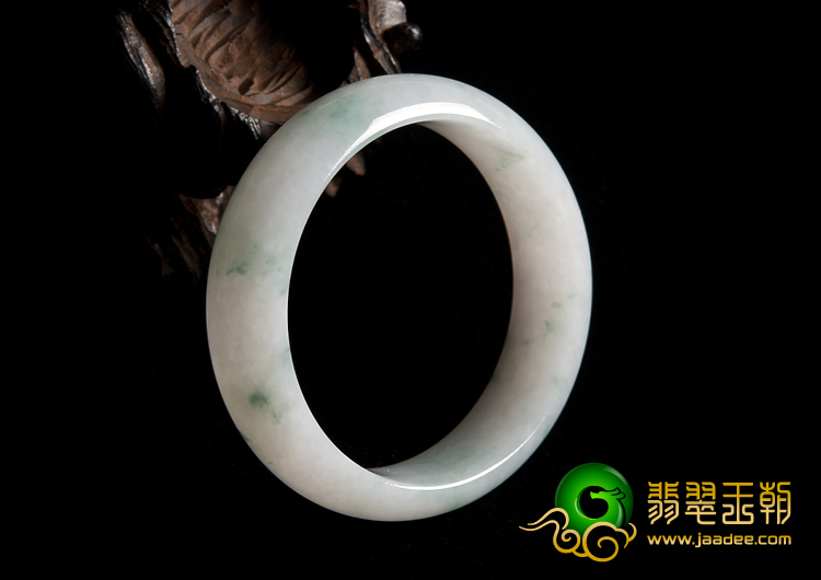 糯冰种飘绿花缅甸翡翠A货手镯（57.2mm）