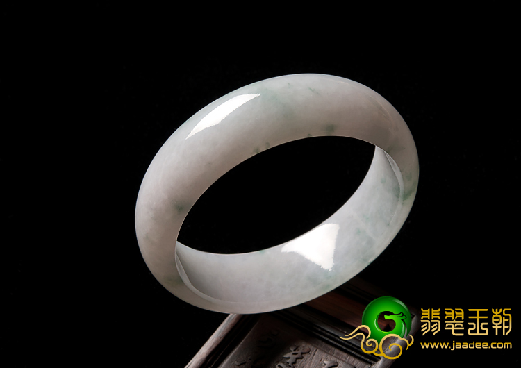 糯冰种飘绿花缅甸翡翠A货手镯（56mm）