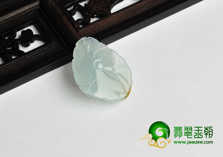 冰种飘黄翡缅甸翡翠A货青蛙挂件