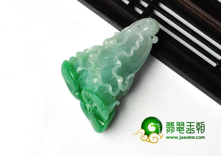 糯冰种阳绿缅甸翡翠A货白菜挂件