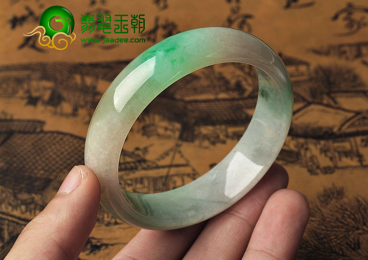 糯冰种飘翠缅甸翡翠A货手镯（57.8mm）