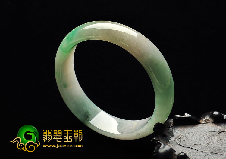 糯冰种飘翠缅甸翡翠A货手镯（57.8mm）