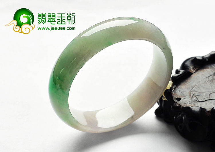 糯冰种飘翠缅甸翡翠A货手镯（57.4mm）