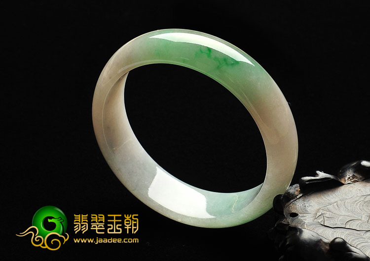 糯冰种飘翠缅甸翡翠A货手镯（57.5mm）