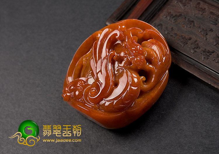 糯冰种红翡缅甸翡翠A货龙凤呈祥挂件