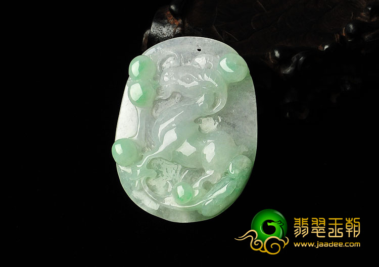糯冰种白底青缅甸翡翠A货羊挂件