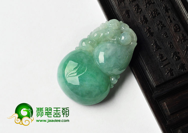 糯冰种晴水缅甸翡翠A货福禄寿挂件